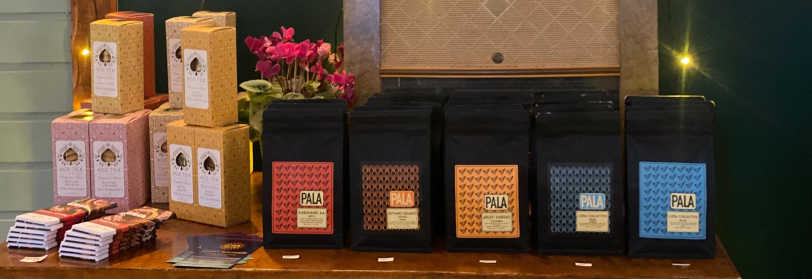 lokalkaffe og s&oslash;tsaker